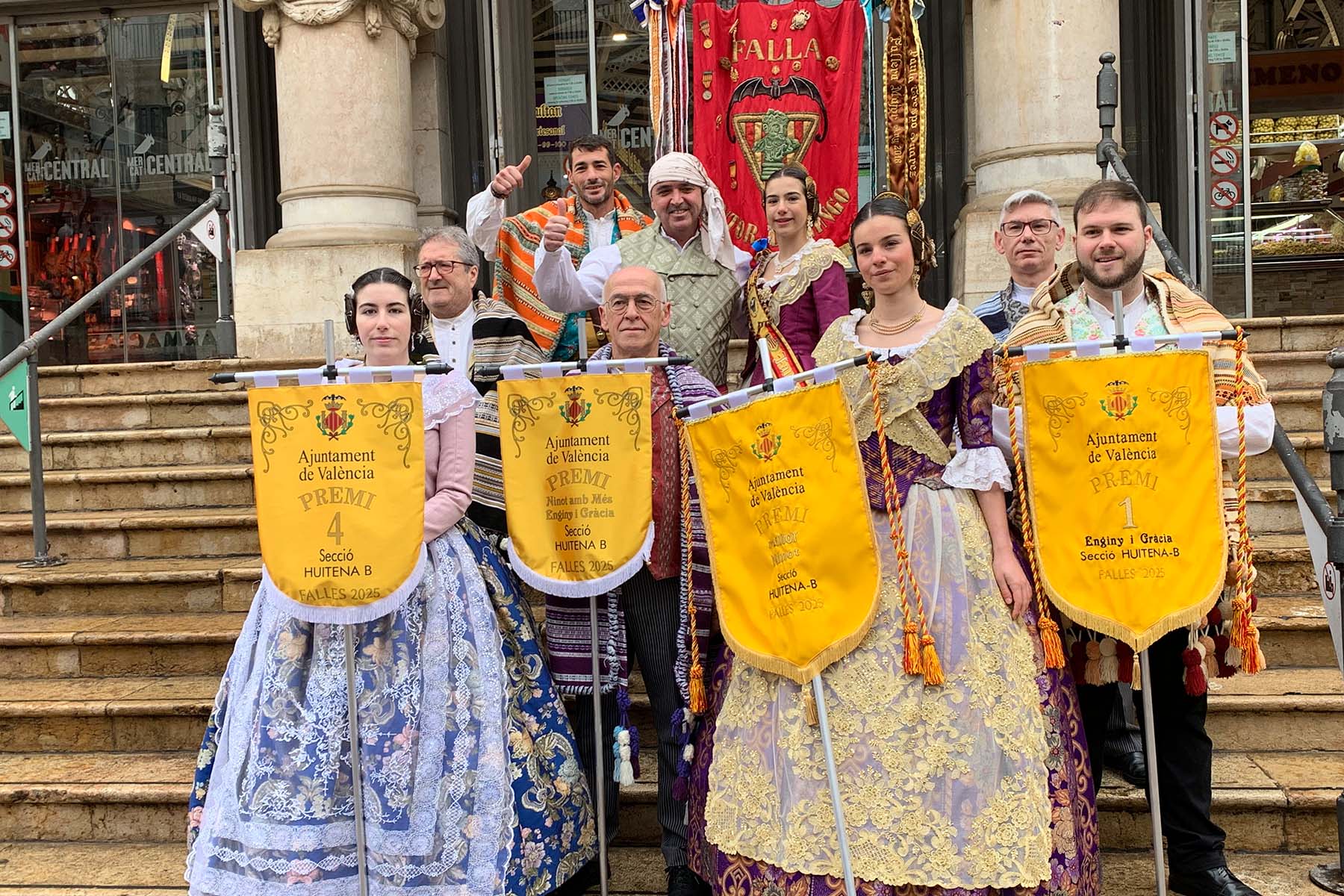 ¡Día grande, día de premios para Pintor Domingo!