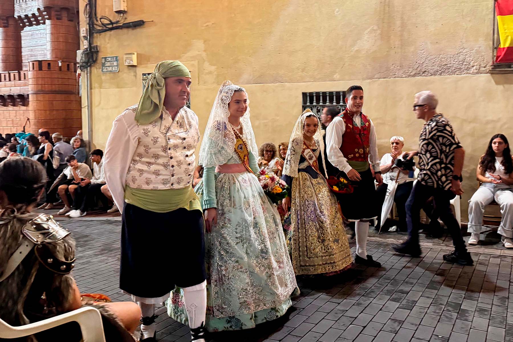La Ofrenda a la Virgen de Gracia de Caudete, uno de los días más emotivos para Aitana